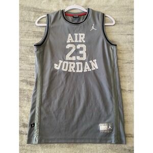 NIKE Air Jordan Michael Jordan #23 Jersey Size Youth EXTRA LARGE